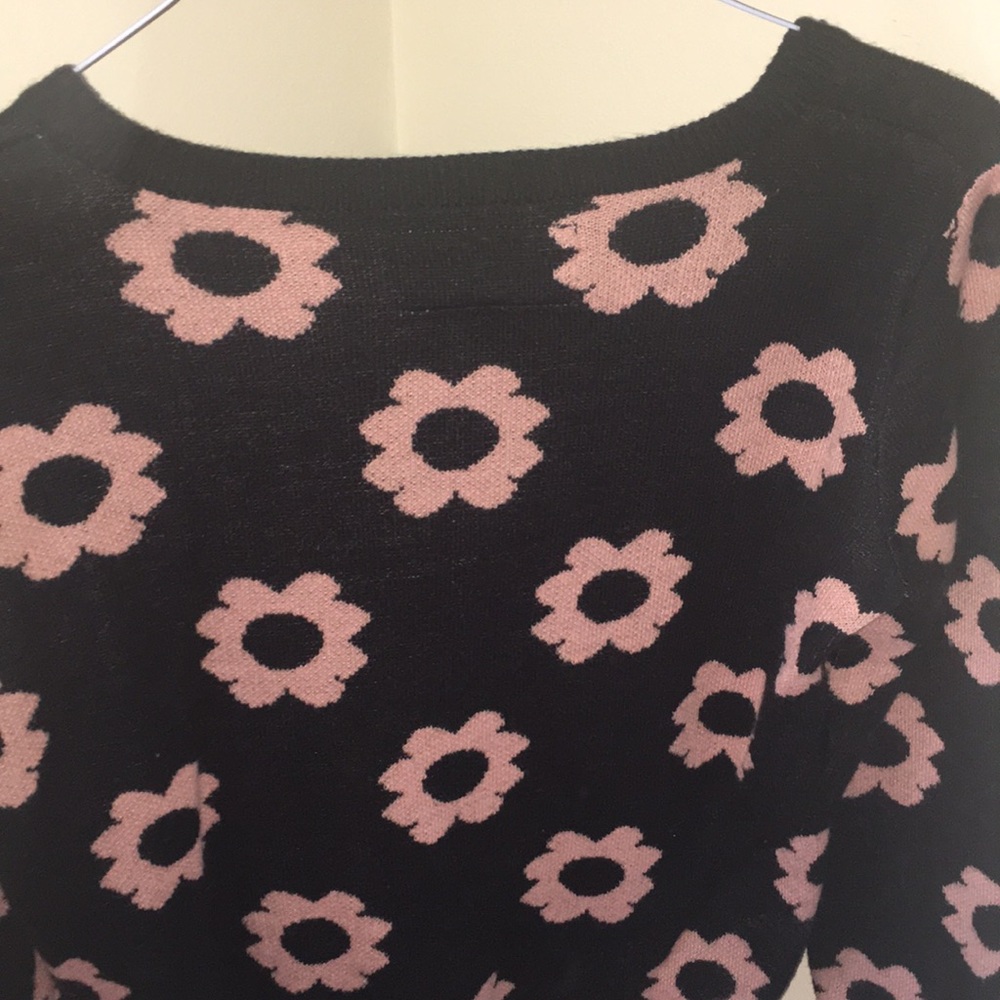 Sweater - Picture 3 of 3